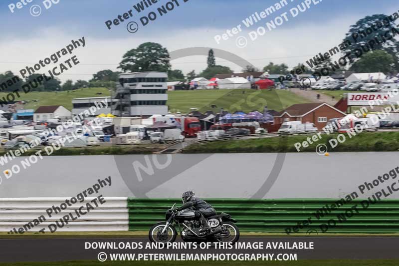 Vintage motorcycle club;eventdigitalimages;mallory park;mallory park trackday photographs;no limits trackdays;peter wileman photography;trackday digital images;trackday photos;vmcc festival 1000 bikes photographs